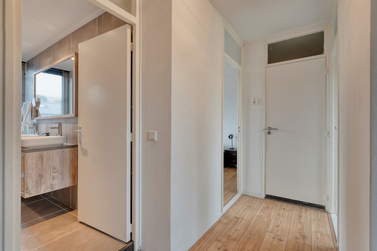 Tussenwoning te koop: Rembrandtstraat 70, Hardenberg
