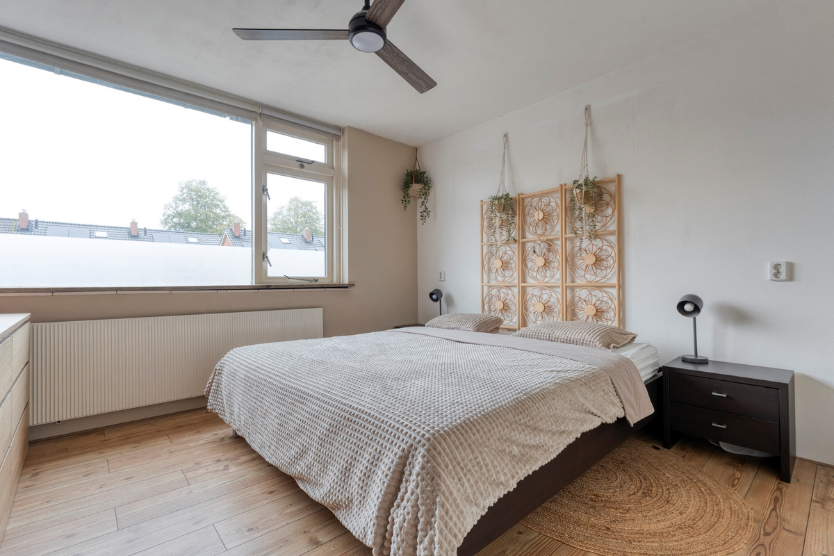 Tussenwoning te koop: Rembrandtstraat 70, Hardenberg