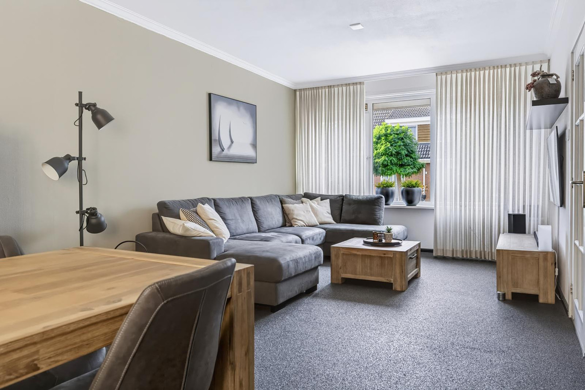 Tussenwoning te koop: Nieuwe Weg 111, Veenoord