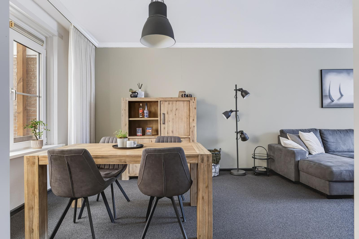 Tussenwoning te koop: Nieuwe Weg 111, Veenoord
