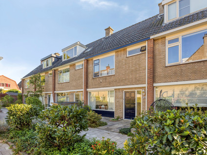 Bernhardstraat 17