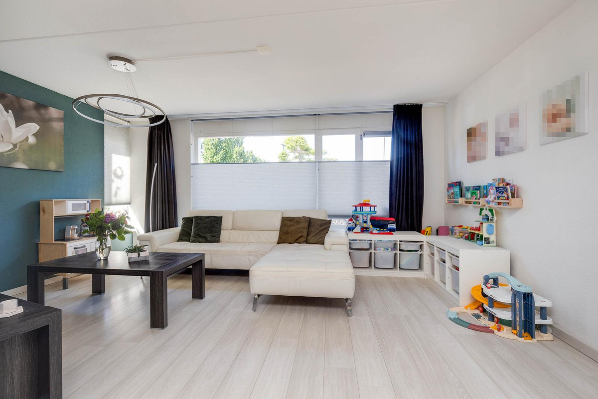 Tussenwoning te koop: Meidoorn 14, Elsloo