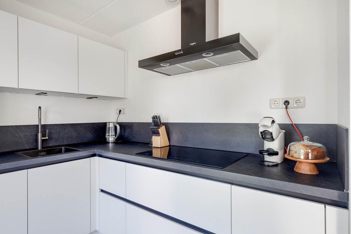 Tussenwoning te koop: Meidoorn 14, Elsloo