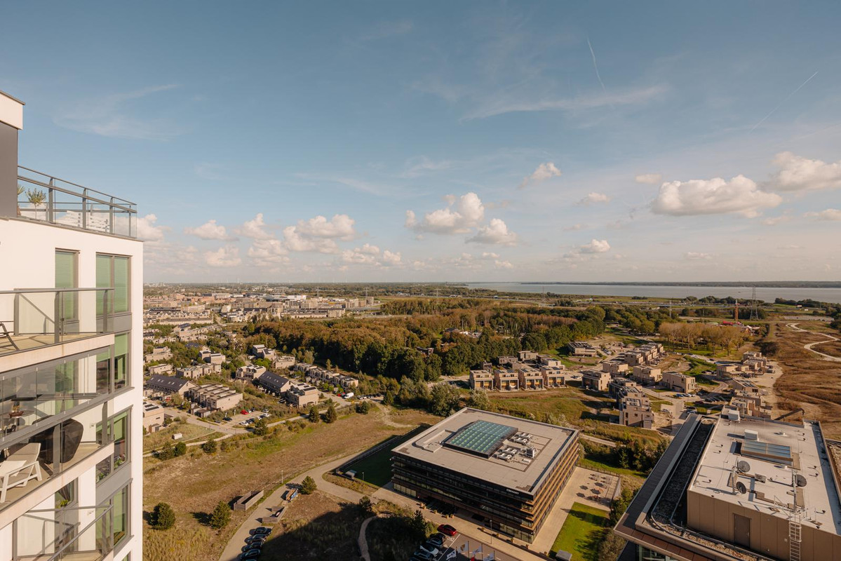 Appartement te koop: Zeeduinweg 552, Almere