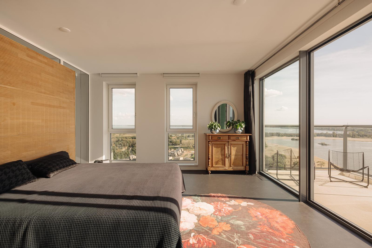 Appartement te koop: Zeeduinweg 552, Almere