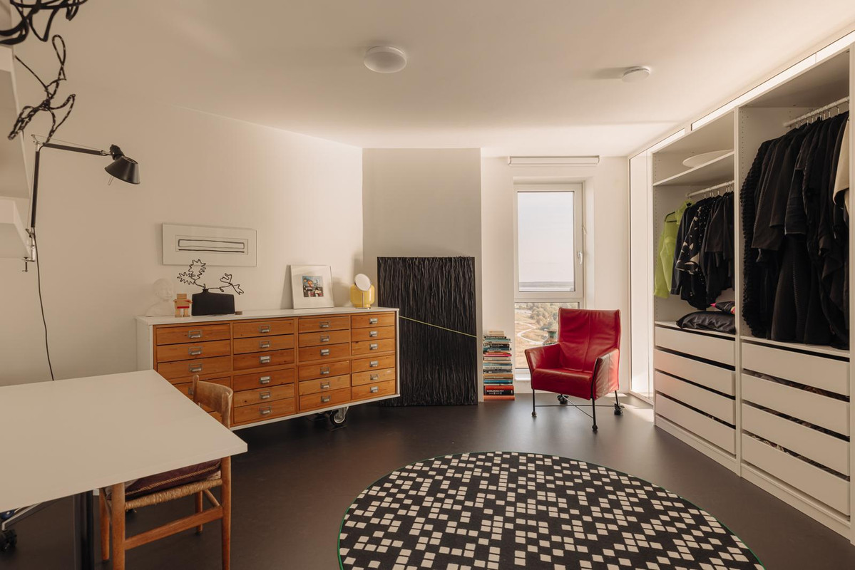 Appartement te koop: Zeeduinweg 552, Almere