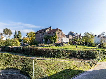 Bergstraat 105