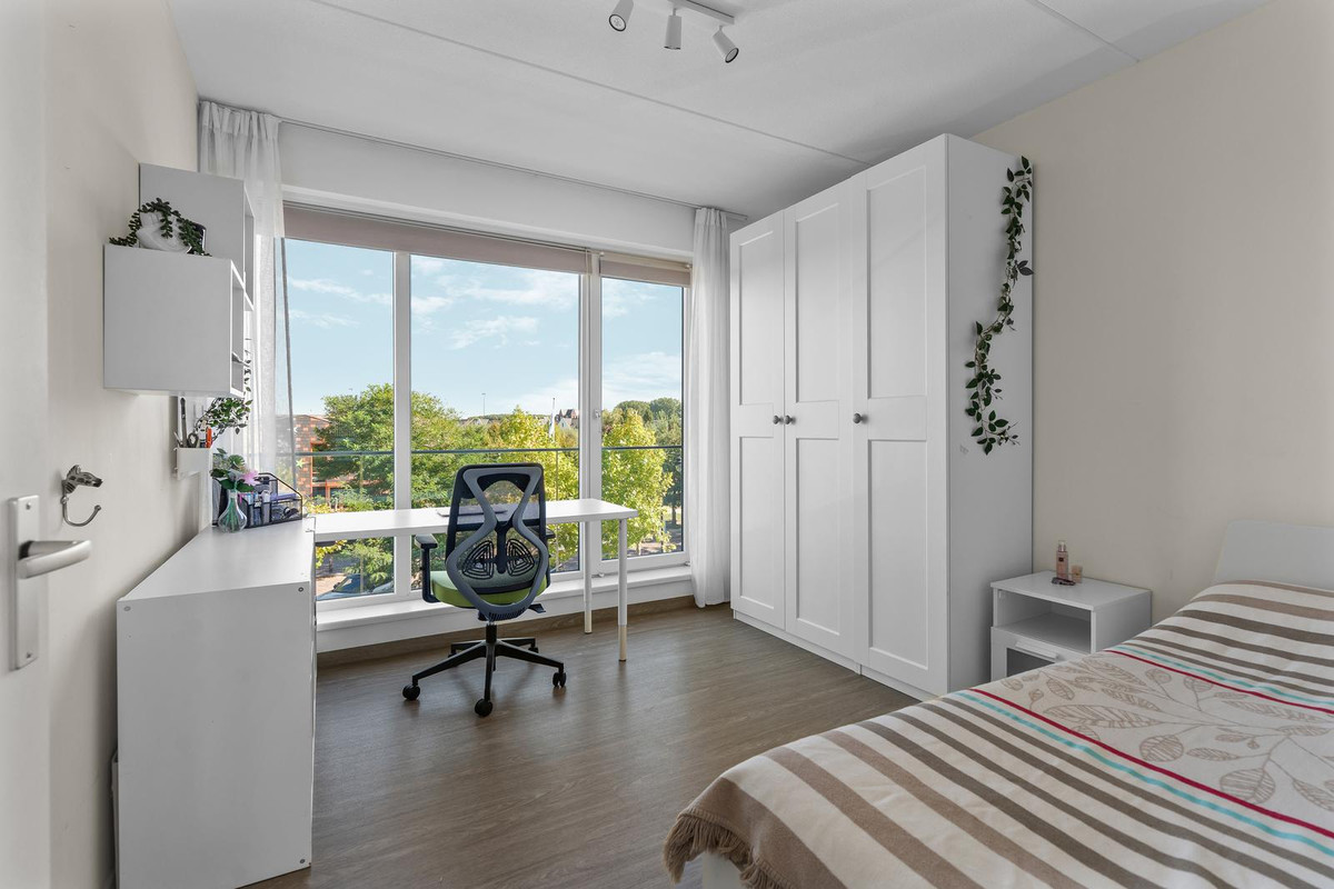 Hoekwoning te koop: Max Planckstraat 13, Almere