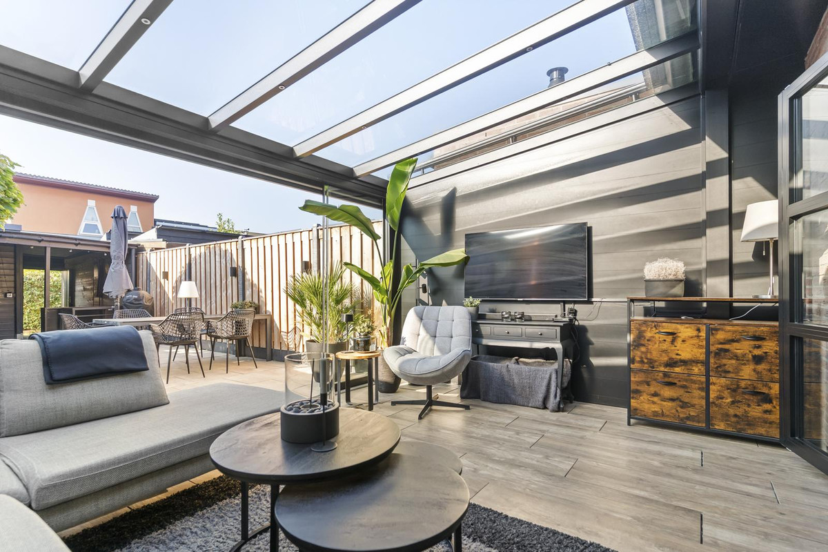 Tussenwoning te koop: Gerrit Hendrixlaan 6, Hendrik-Ido-Ambacht