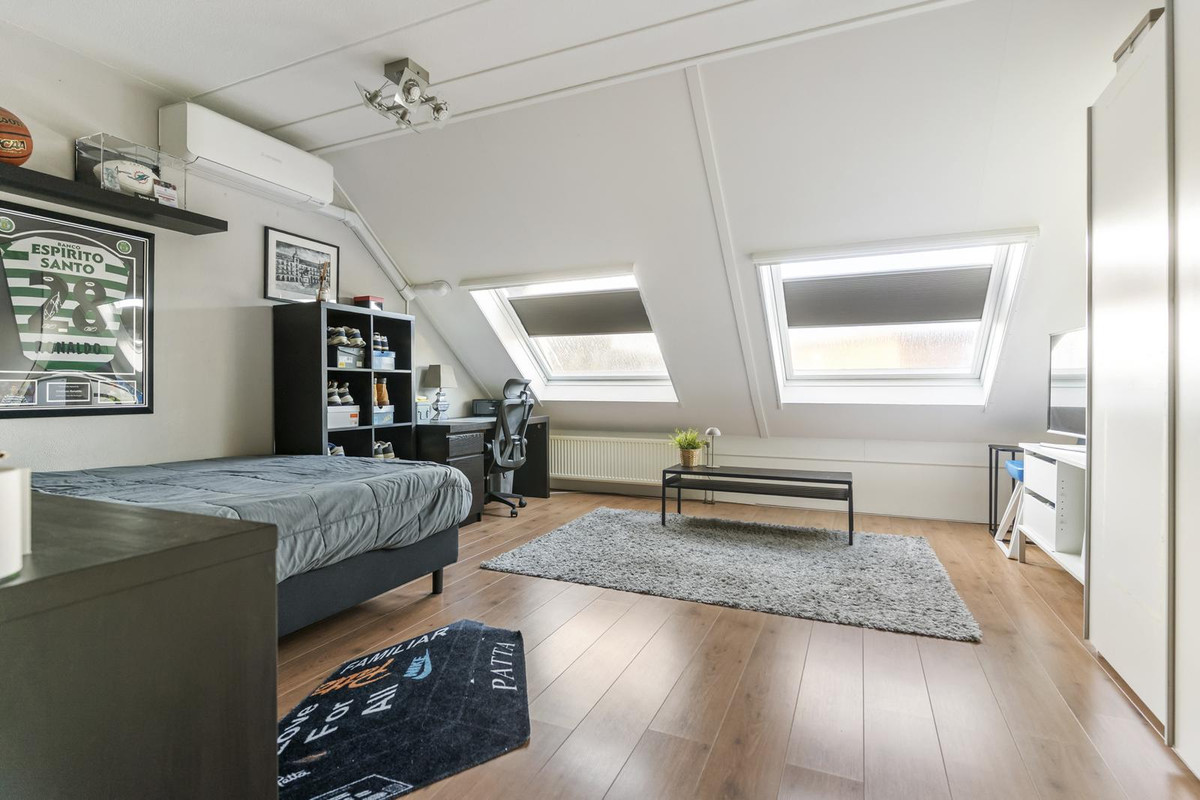 Tussenwoning te koop: Gerrit Hendrixlaan 6, Hendrik-Ido-Ambacht