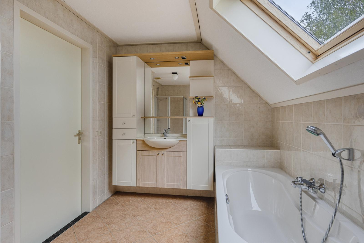 Vrijstaande woning te koop: Klaverdijk 7, Halle