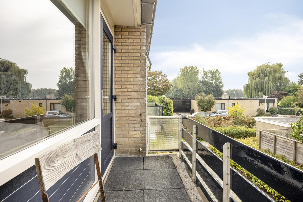 Tussenwoning te koop: Valkenhorst 12, Boskoop