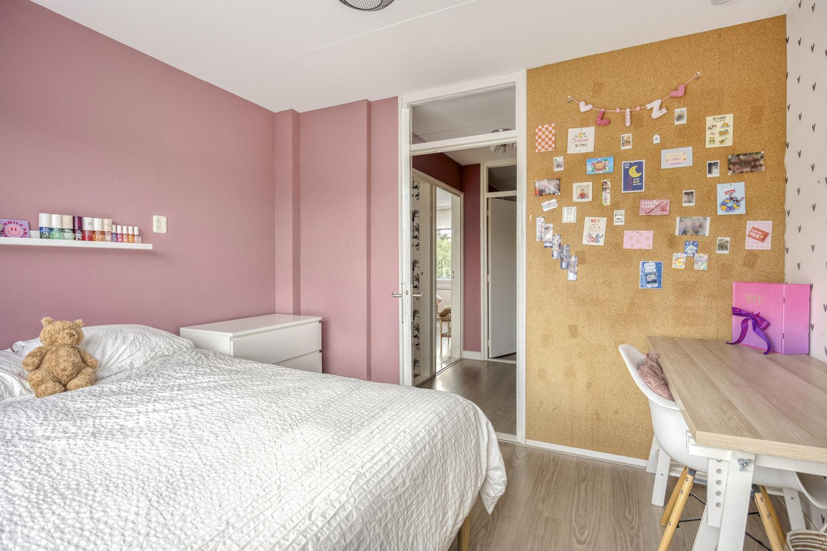Tussenwoning te koop: Valkenhorst 12, Boskoop