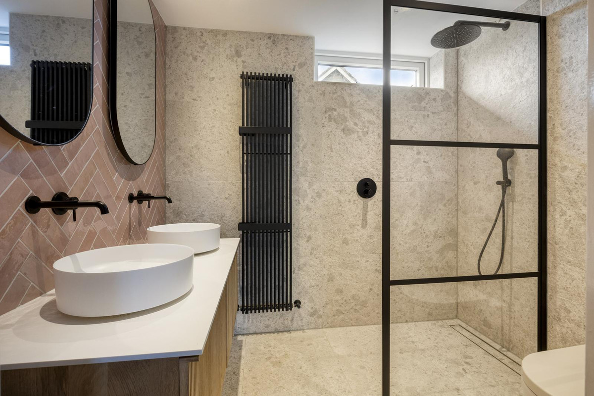 Tussenwoning te koop: Valkenhorst 12, Boskoop