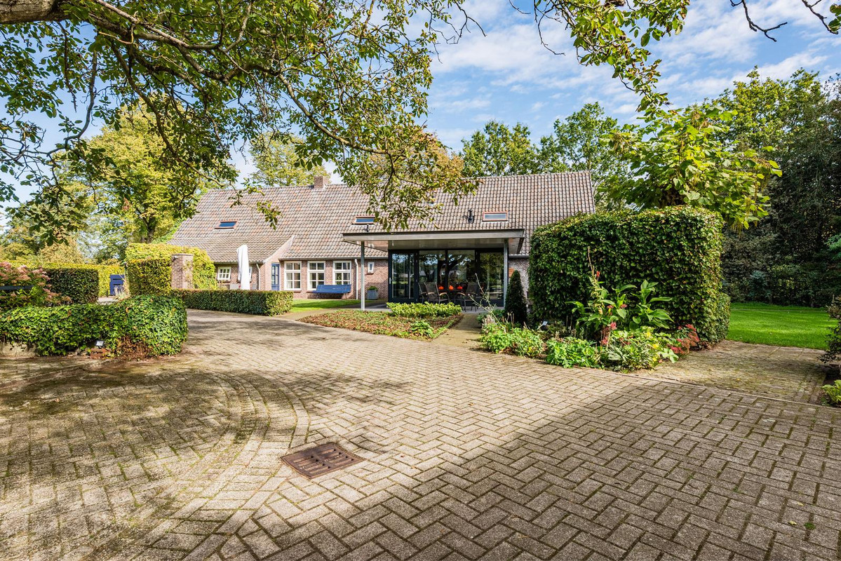 Vrijstaande woning te koop: Hoogeloonseweg 2, Vessem
