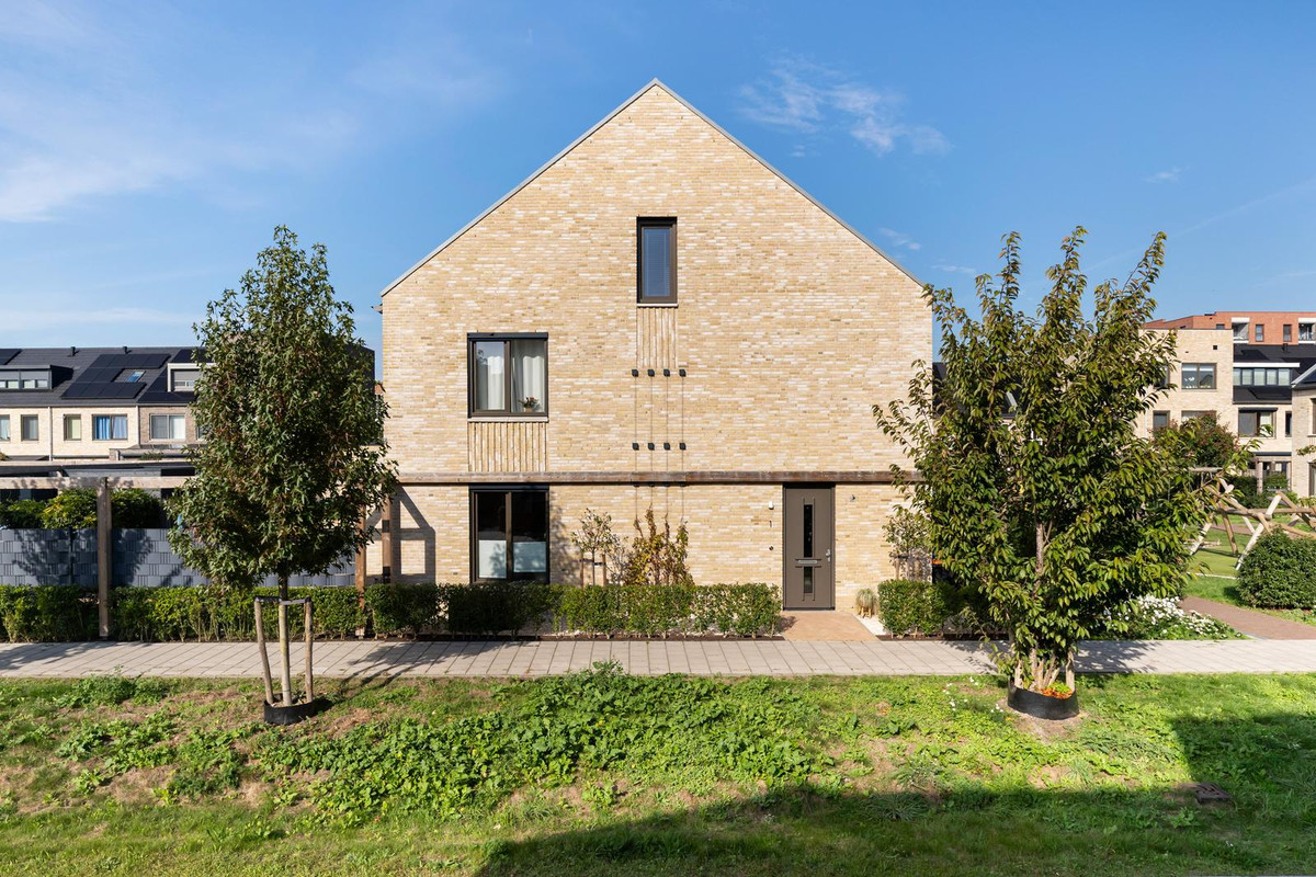 Hoekwoning te koop: Maria Blomstraat 1, Gouda