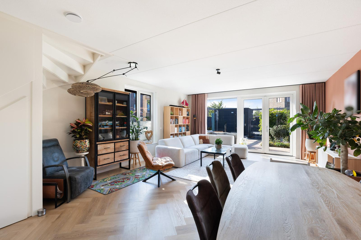 Hoekwoning te koop: Maria Blomstraat 1, Gouda