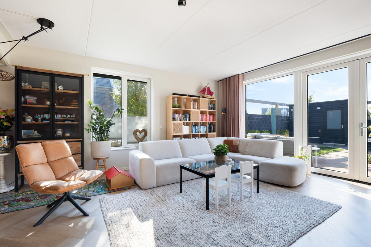 Hoekwoning te koop: Maria Blomstraat 1, Gouda