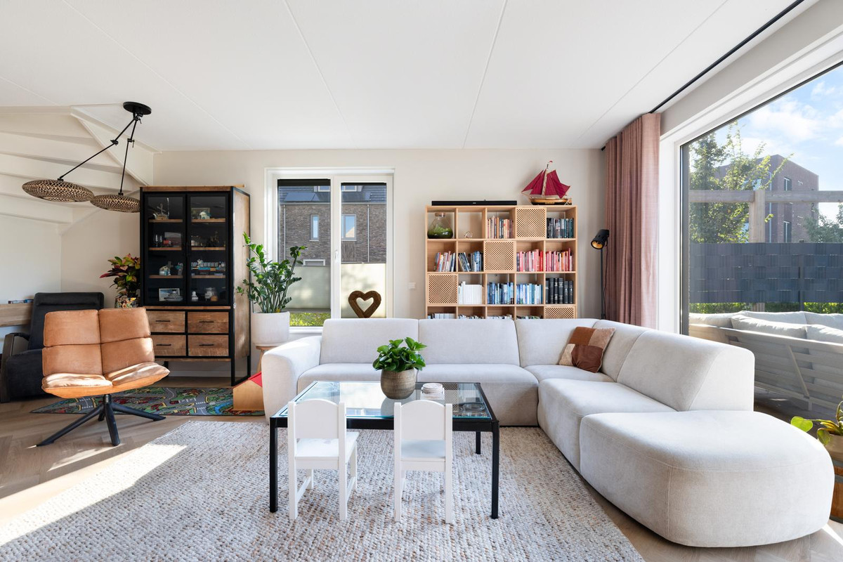 Hoekwoning te koop: Maria Blomstraat 1, Gouda