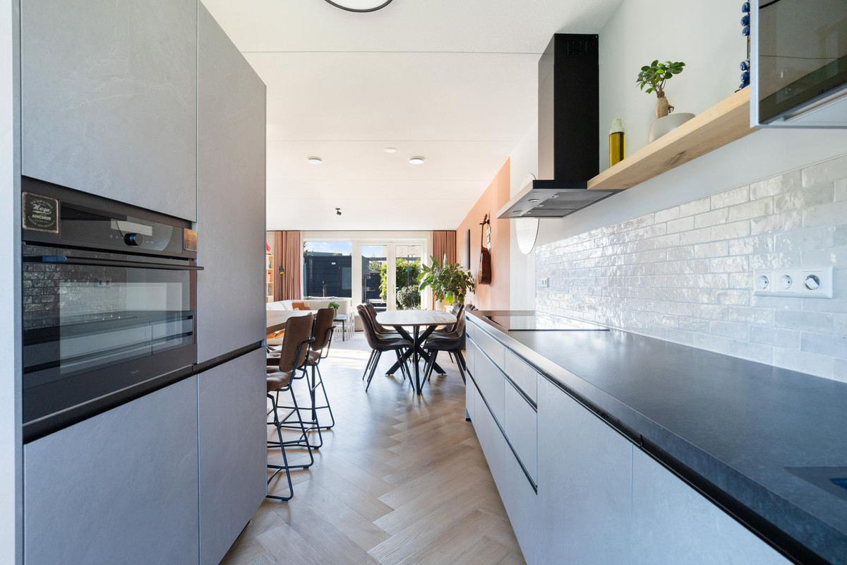 Hoekwoning te koop: Maria Blomstraat 1, Gouda