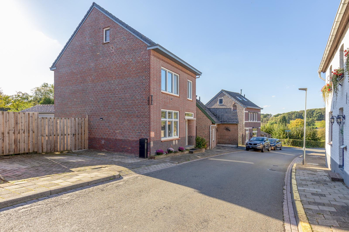 Vrijstaande woning te koop: Vaesraderweg 35, Nuth