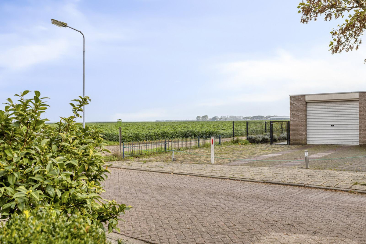 Tussenwoning te koop: Noordweg 37, Sint Philipsland