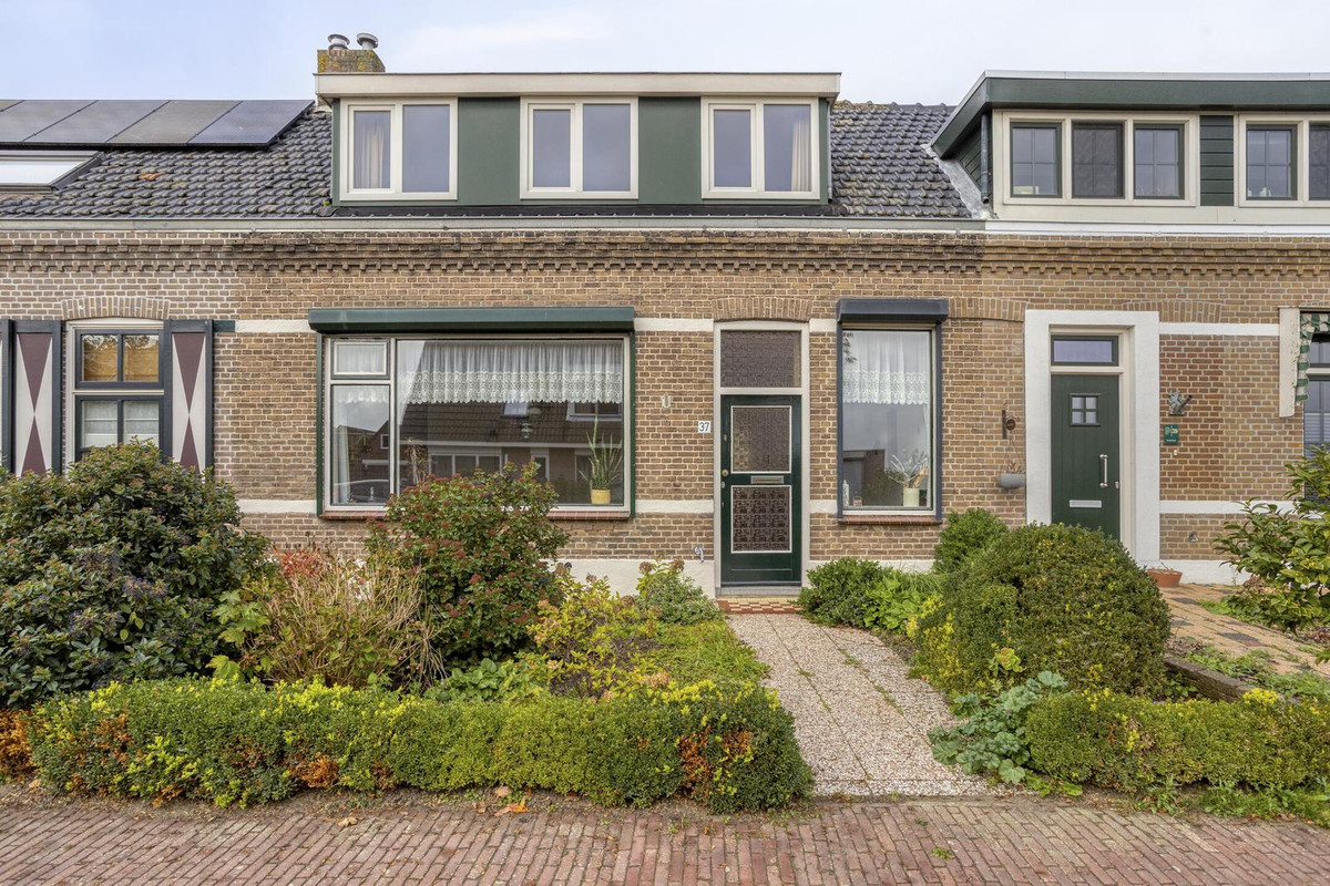 Tussenwoning te koop: Noordweg 37, Sint Philipsland