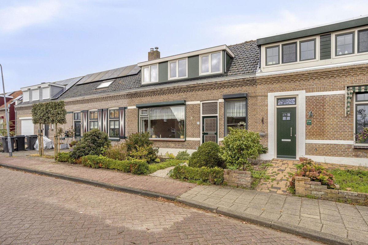 Tussenwoning te koop: Noordweg 37, Sint Philipsland