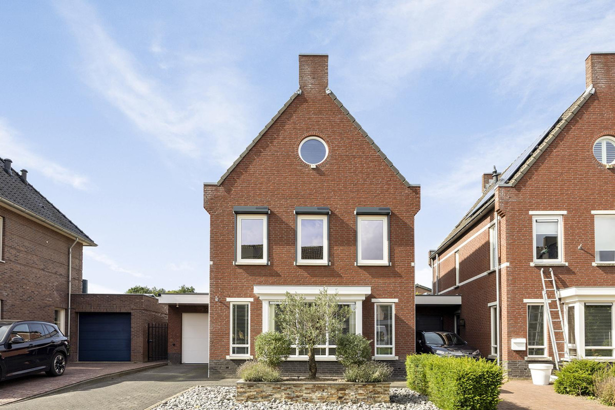 Hoekwoning te koop: op den Duyn 31, Hoogerheide