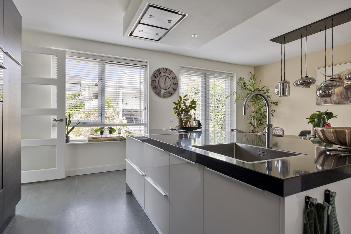 Hoekwoning te koop: op den Duyn 31, Hoogerheide