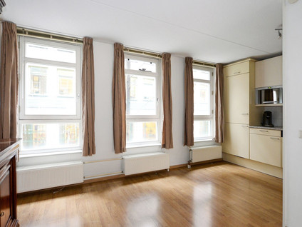 Muzenstraat 42