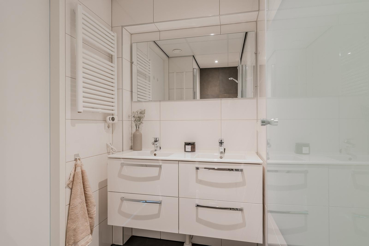 Studio te koop: Zwarteweg 6B7, Naarden