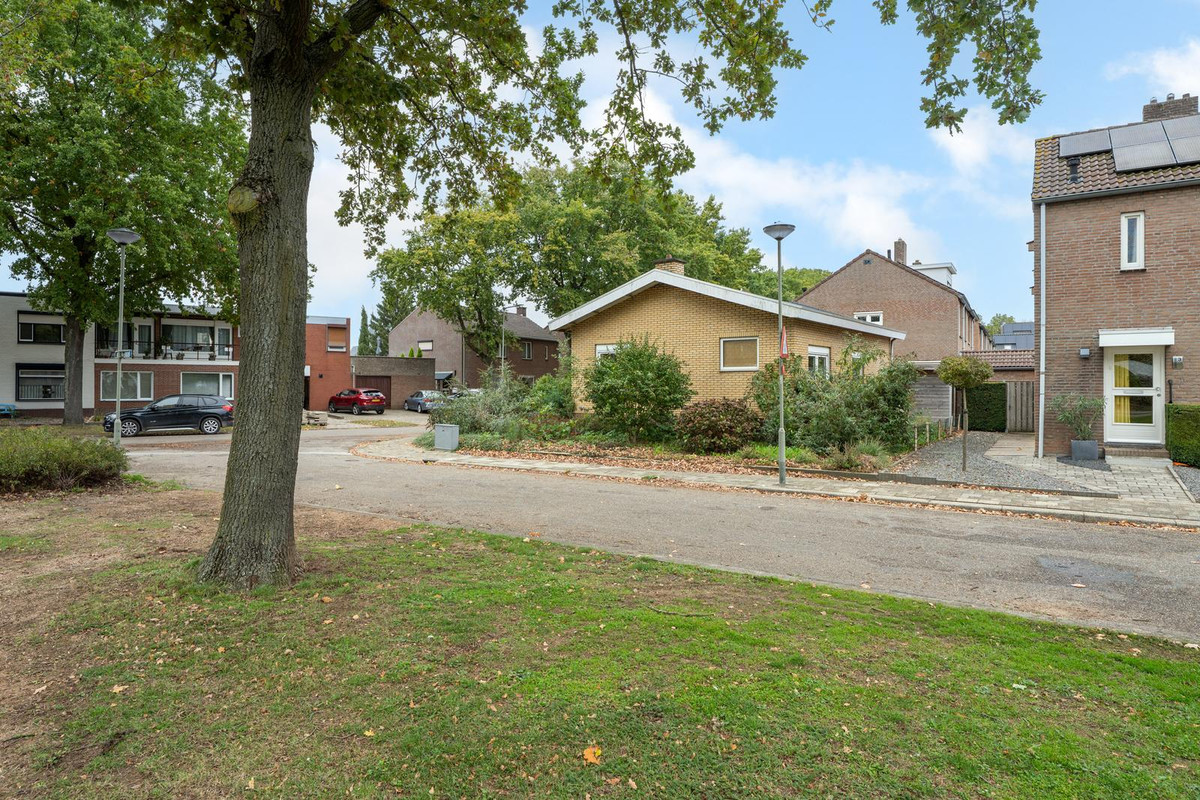 Vrijstaande woning te koop: Beneluxlaan 7A, Grevenbicht