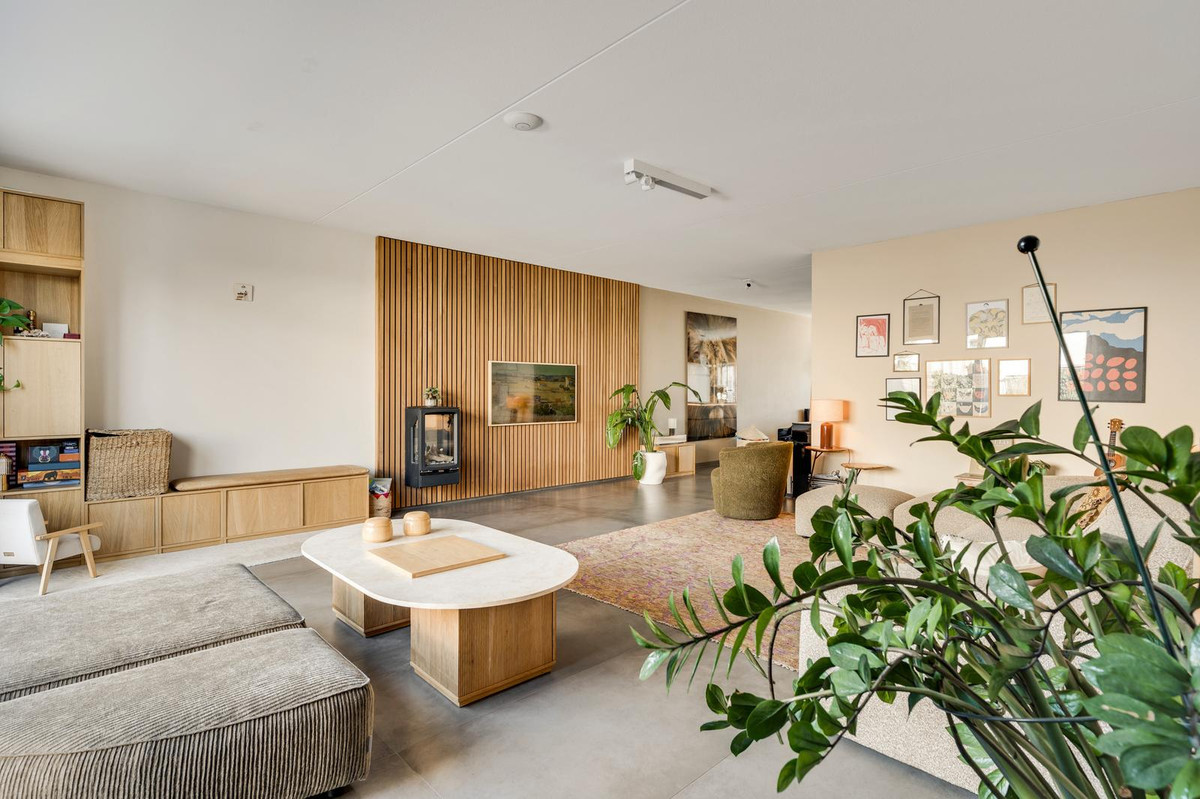 Tussenwoning te koop: Veldbloem 22, Eijsden