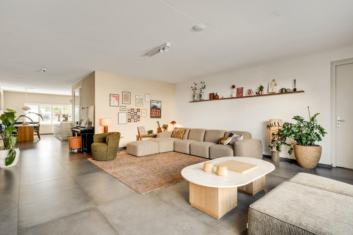 Tussenwoning te koop: Veldbloem 22, Eijsden