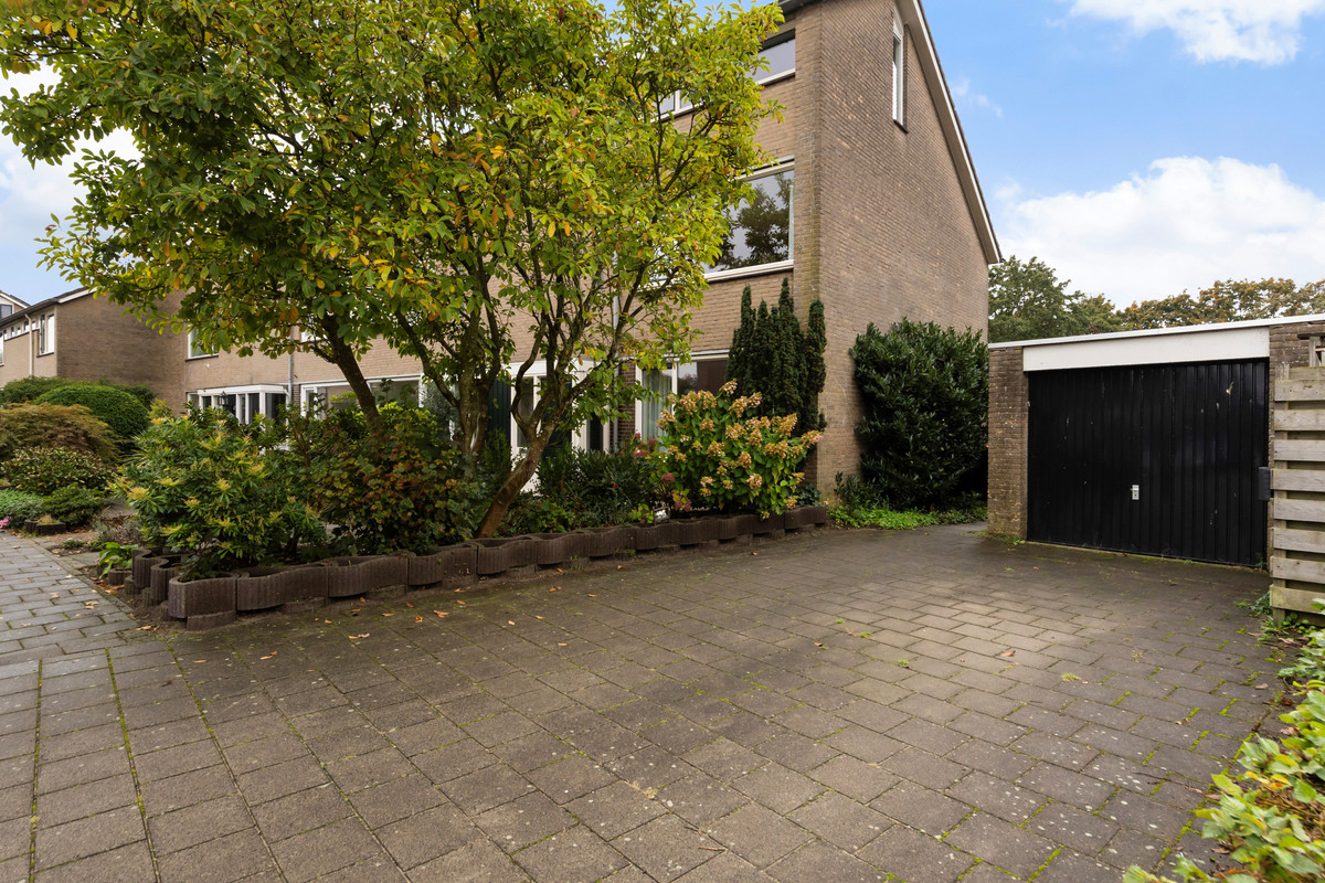 Hoekwoning te koop: Ploeglaan 46, Eemnes