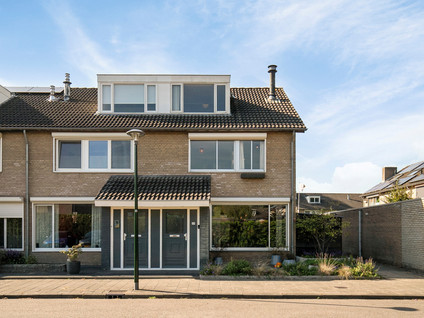 De Pellenwever 24