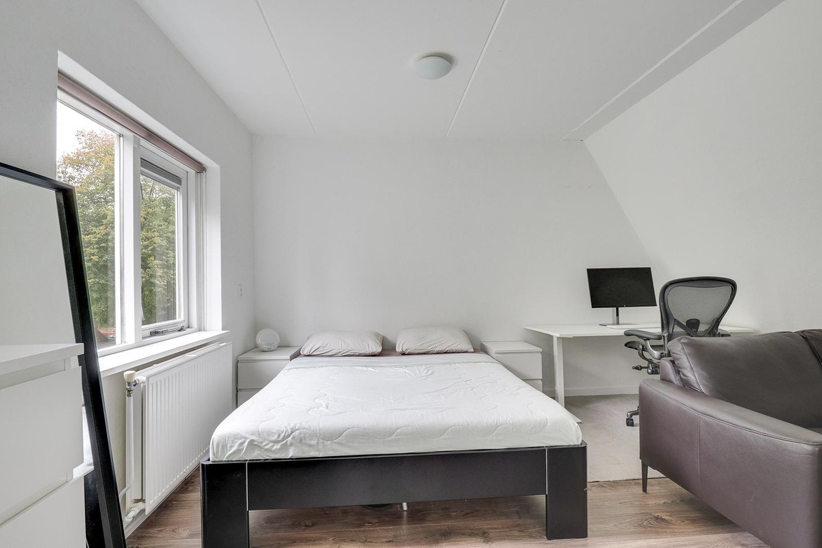 Tussenwoning te koop: Valeriaanveld 30, Woerden