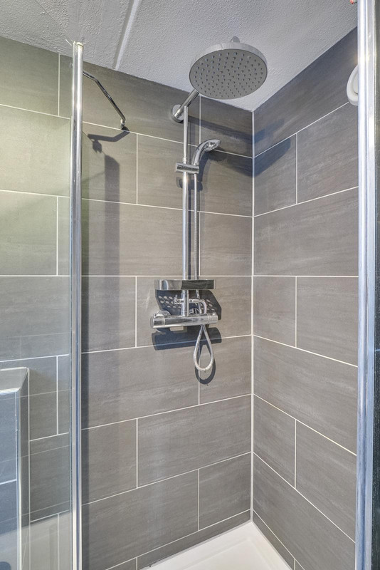 Tussenwoning te koop: Valeriaanveld 30, Woerden