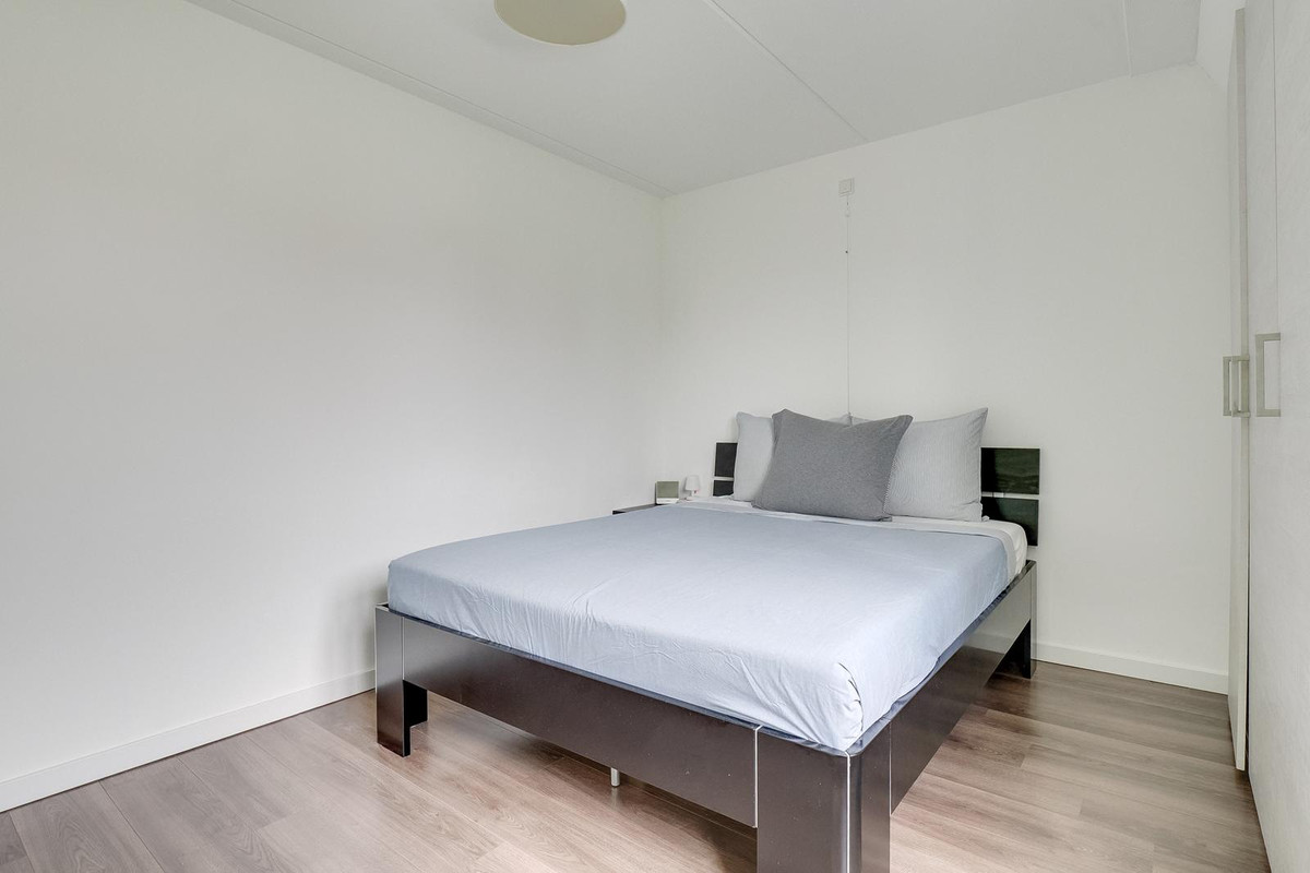 Tussenwoning te koop: Valeriaanveld 30, Woerden