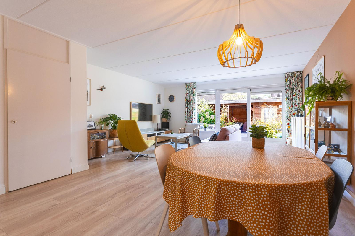 Tussenwoning te koop: De Uitspanning 60, Blokker
