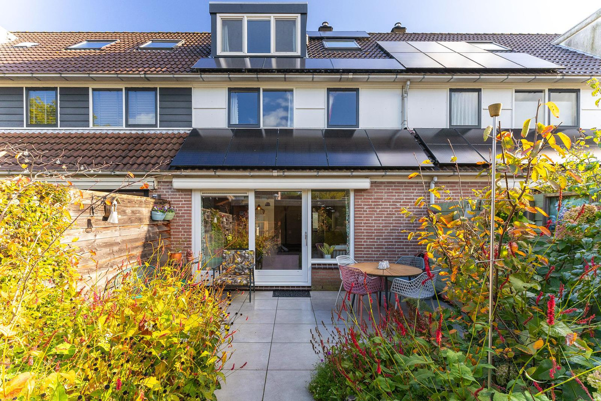 Tussenwoning te koop: De Uitspanning 60, Blokker