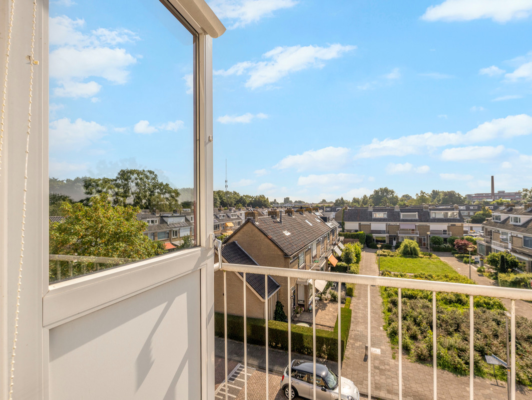 Appartement te koop: Justus van Effenlaan 56, Waddinxveen