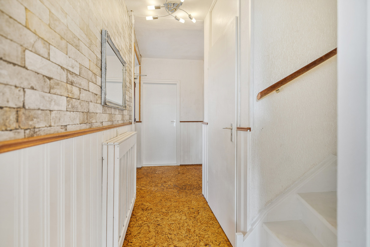 Tussenwoning te koop: Kruiszwin 3715, Julianadorp