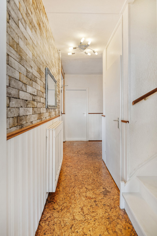 Tussenwoning te koop: Kruiszwin 3715, Julianadorp