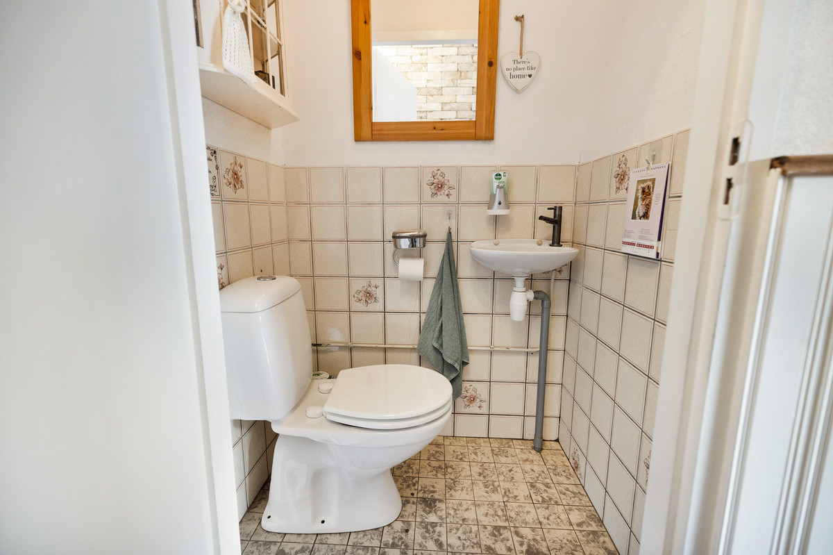 Tussenwoning te koop: Kruiszwin 3715, Julianadorp