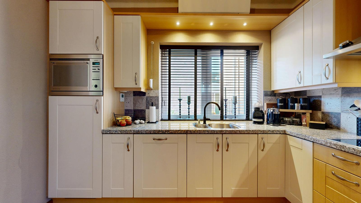 Hoekwoning te koop: Wilhelminastraat 11, Geleen
