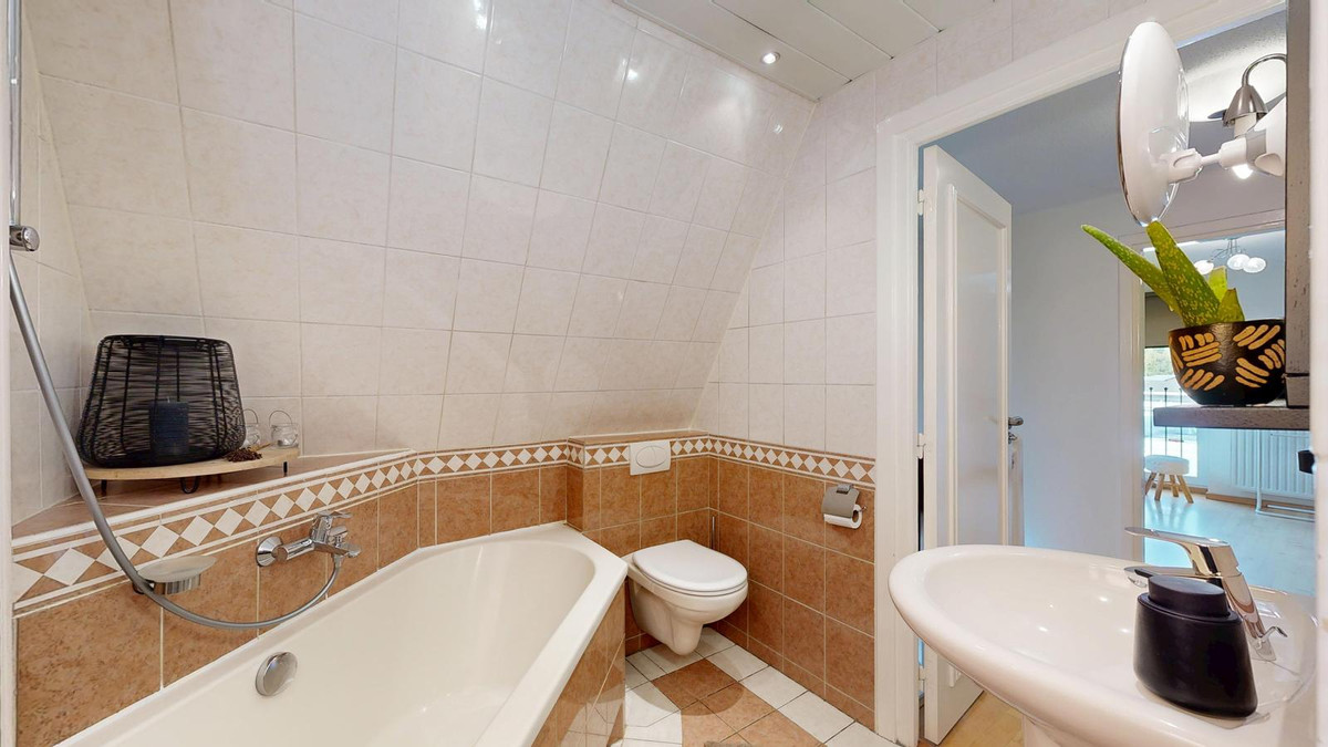 Hoekwoning te koop: Wilhelminastraat 11, Geleen