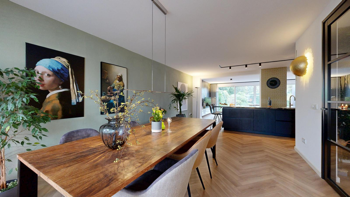 Tussenwoning te koop: Hekerbeek 37, Geleen