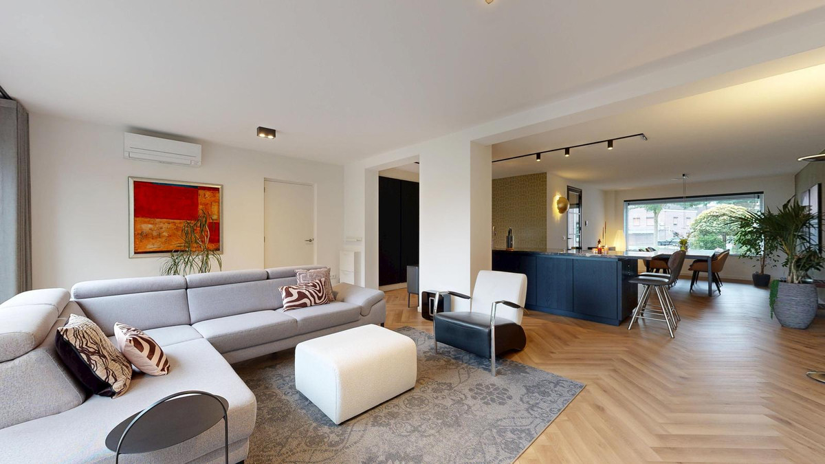 Tussenwoning te koop: Hekerbeek 37, Geleen